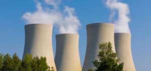 Read more about the article Big Tech Embraces Nuclear Energy to Fuel AI Growth